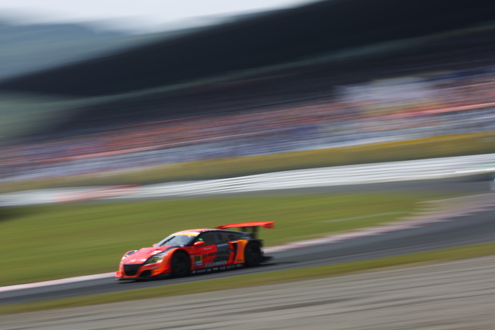 決勝レース: 高木真一（GT300:ARTA CR-Z GT）