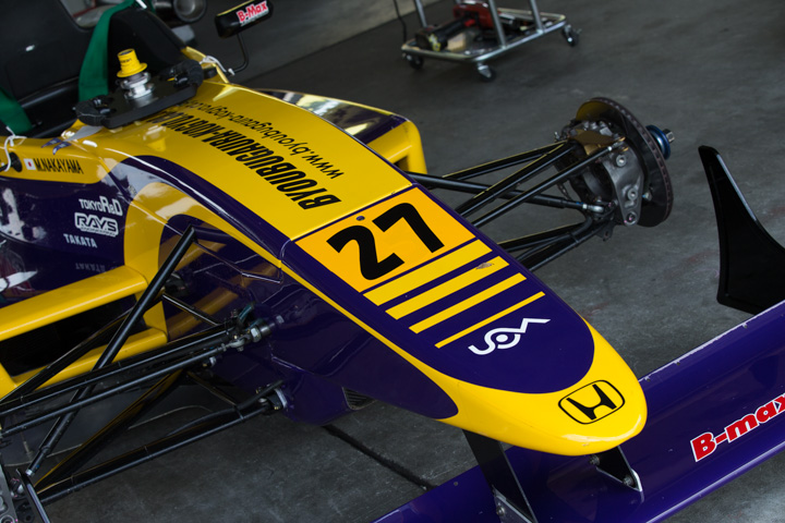 ピットウォーク: SYUJIのB-MAX RK01（ZAP F108）