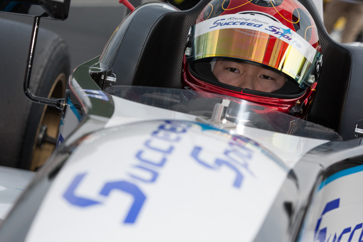 決勝レース: 平木湧也（C:SUCCEED SPORTS F108）