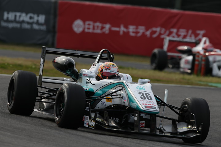 総合優勝は山下健太（トムス）