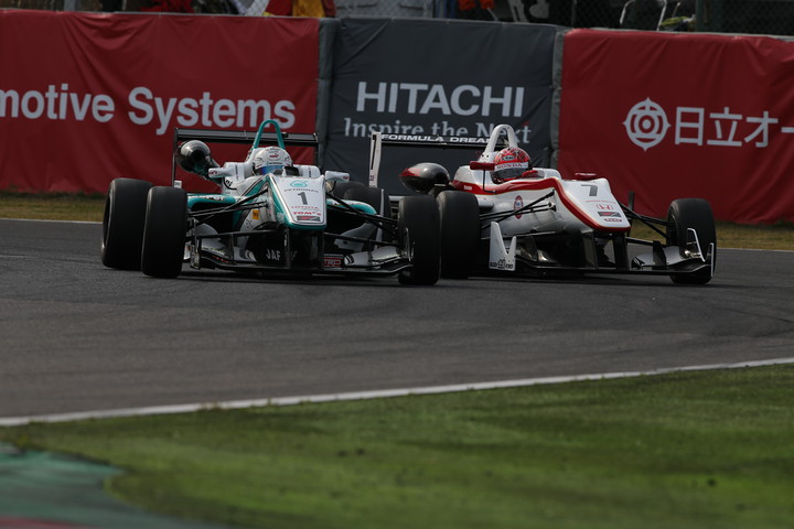 決勝レース: 勝田貴元 vs 松下信治