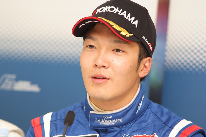 決勝記者会見: Nクラス優勝の久保凛太郎（ル・ボーセ）