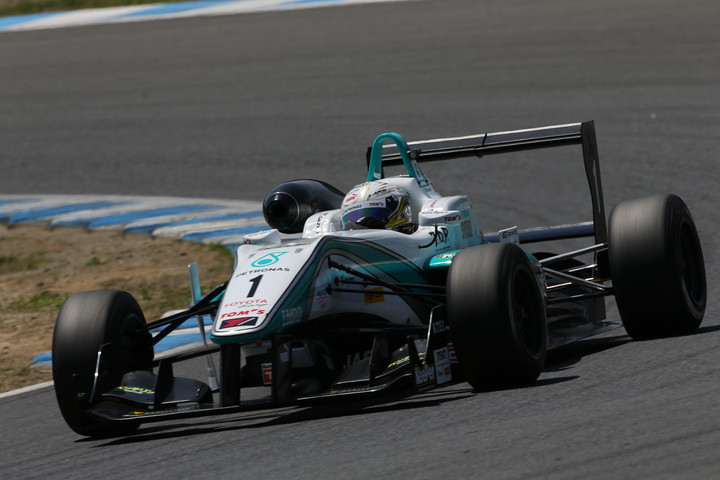 決勝3位は勝田貴元（PETRONAS TEAM TOM'S F312）