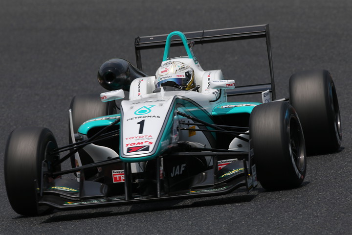 ポールポジションは勝田貴元（PETRONAS TOM'S F312）