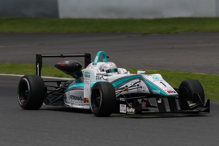 予選2位は勝田貴元（PETRONAS TEAM TOM'S F312）