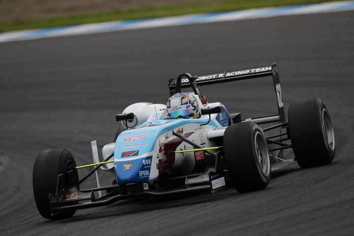 Nクラス決勝3位は久保凛太郎（CG ROBOT ル・ボーセ F308）