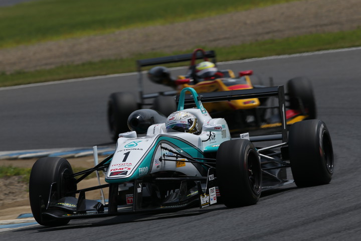 決勝3位は勝田貴元（PETRONAS TEAM TOM'S）