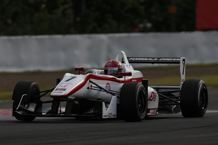 優勝は松下信治（HDFP RACING）