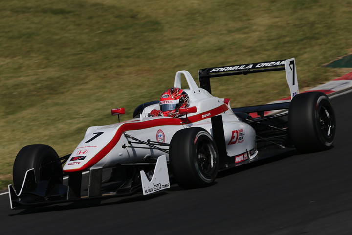 優勝は松下信治（HDFP RACING）