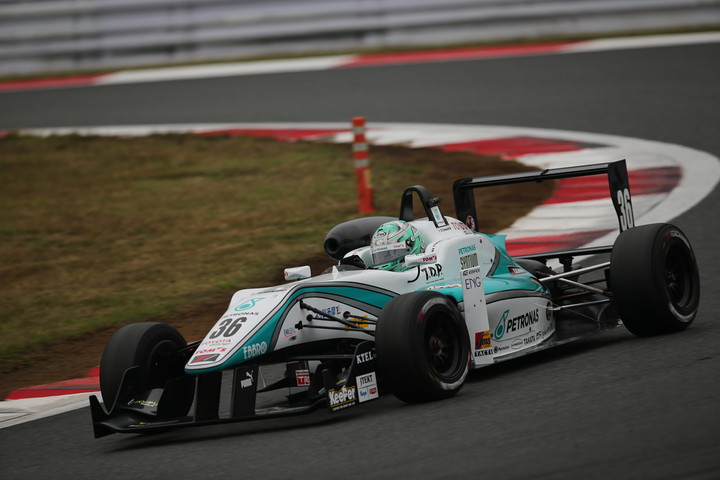 決勝3位は山下健太（PETRONAS TEAM TOM'S）