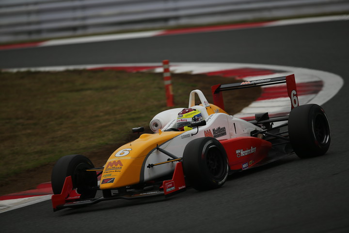 Nクラス優勝は小泉洋史（HANASHIMA RACING）