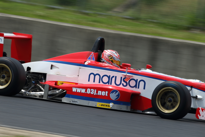 優勝の牧野任祐（マルサンミスト制動屋Rn・SPORTS）