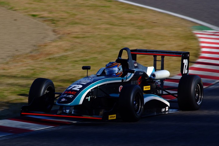 決勝2位は金井亮忠（チームNATS・正義001）