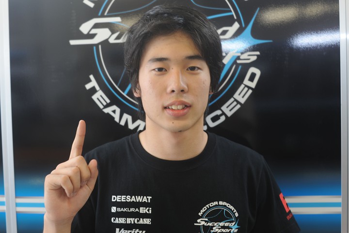 ポールポジションの平木湧也（SUCCEED SPORTS F108）