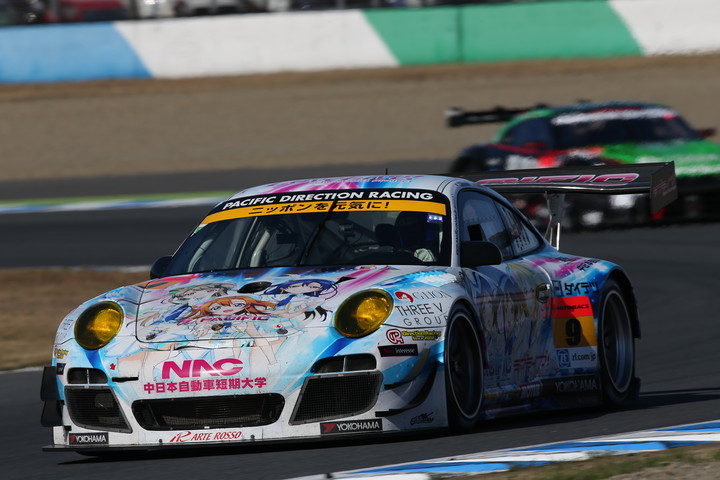 フリー走行: GT300クラス2位は白坂卓也／坂本祐也 組（国立音ノ木坂学院NACポルシェwith DR）