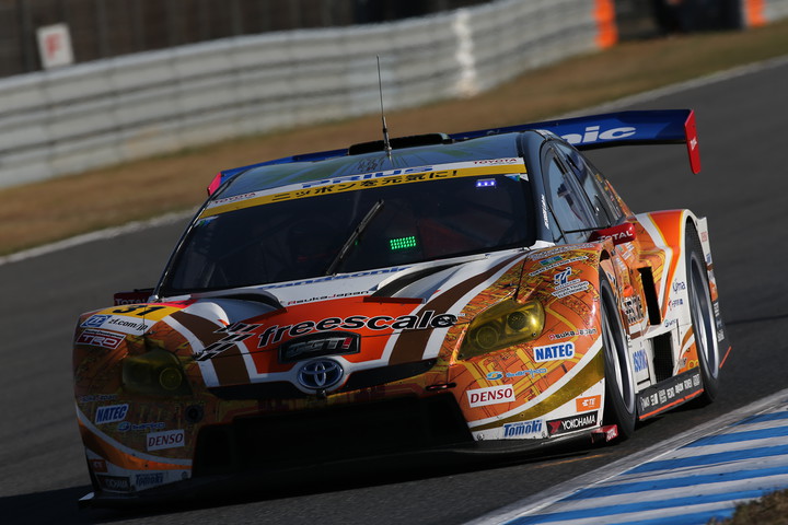 GT300クラス決勝2位は新田守男／嵯峨宏紀組（OGT Panasonic PRIUS）