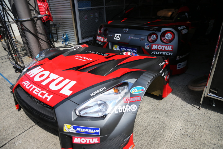 公式テスト岡山: 松田次生／ロニー・クインタレッリ組（GT500:MOTUL AUTECH GT-R）