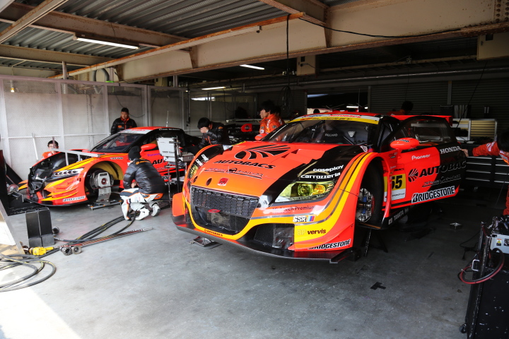 公式テスト岡山: 高木真一／小林崇志組（GT300:ARTA CR-Z GT）