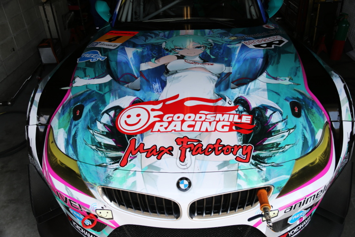 公式テスト岡山: 谷口信輝／片岡龍也組（GT300:グッドスマイル 初音ミク Z4）