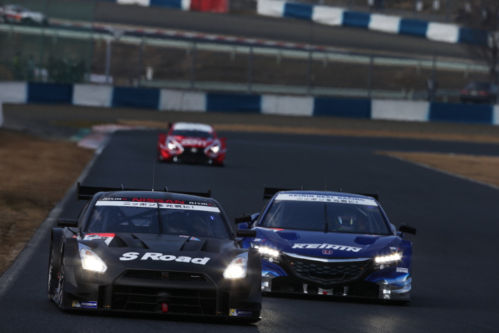 公式テスト岡山: 本山哲／柳田真孝組（GT500:S Road MOLA GT-R）