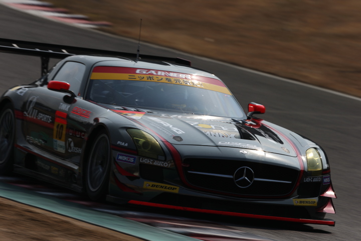 公式テスト岡山: 植田正幸／山内英輝組（GT300:GAINER Rn-SPORTS SLS）