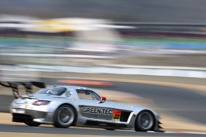 公式テスト岡山: 和田久／城内政樹組（GT300:グリーンテック SLS AMG GT3）