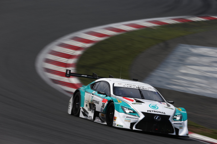 公式練習: ジェームス・ロシター／平川亮組（GT500:PETRONAS TOM'S RC F）