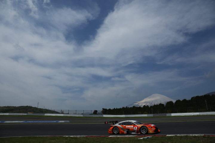 公式練習: 大嶋和也／国本雄資組（GT500:ENEOS SUSTINA RC F）