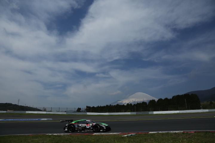 公式練習: ミハエル・クルム／佐々木大樹組（GT500:D'station ADVAN GT-R）