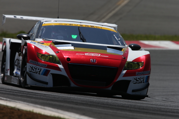 公式練習: 中山友貴／野尻智紀組（GT300:MUGEN CR-Z GT）