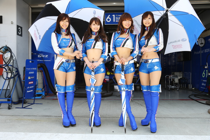 ピットウォーク: レースクイーン