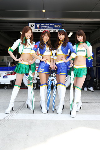 ピットウォーク: レースクイーン