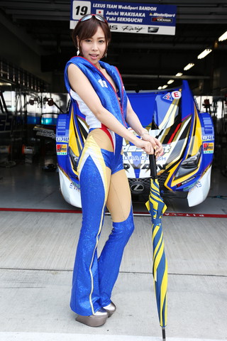 ピットウォーク: レースクイーン