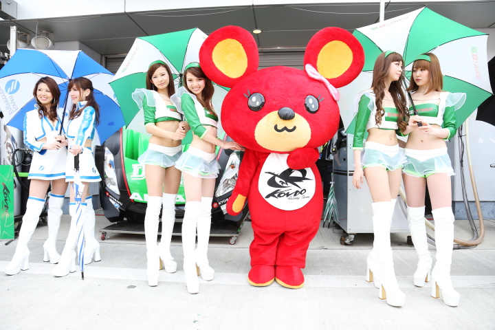 ピットウォーク: レースクイーン