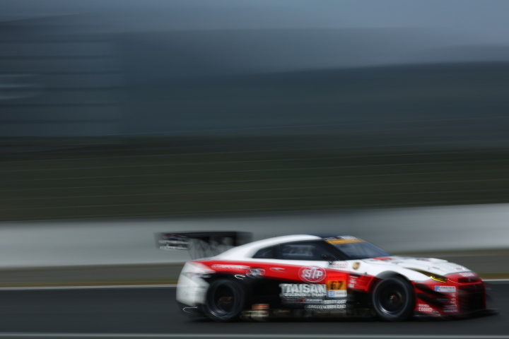 ノックアウト予選: 横溝直輝／密山祥吾組（GT300:STP タイサン GAIA POWER GT-R）