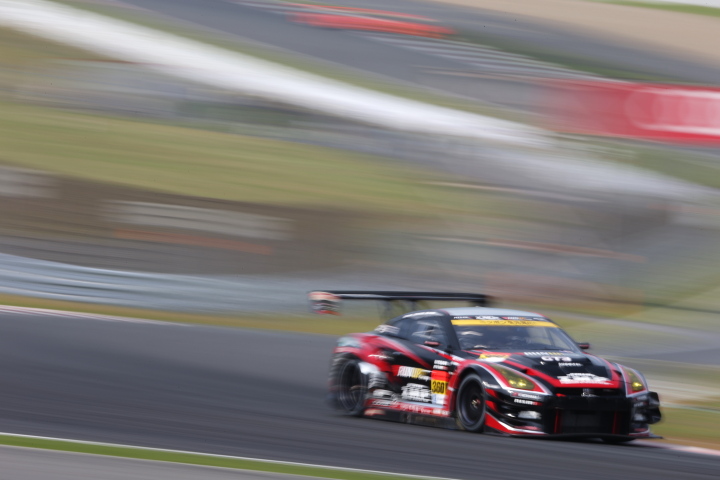 ノックアウト予選: 田中篤／吉田広樹／藤田竜樹組（GT300:OKINAWA IMP・RUN UP GT-R）