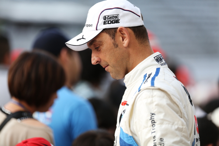 キッズウォーク: ヨルグ・ミューラー（GT300:Studie BMW Z4）