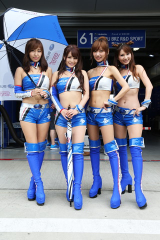 ピットウォーク: レースクイーン