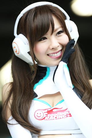 ピットウォーク: レースクイーン