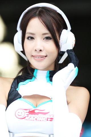 ピットウォーク: レースクイーン