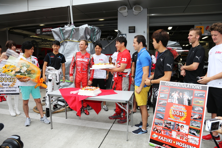 GTキッズウォーク: ロニー・クインタレッリ、誕生祝いパーティー