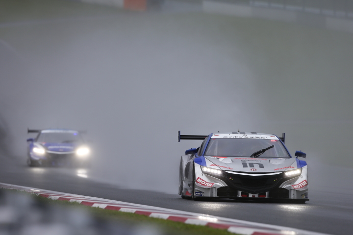 フリー走行: 山本尚貴／フレデリック・マコヴィッキィ組（GT500:ウイダー モデューロ NSX CONCEPT-GT）