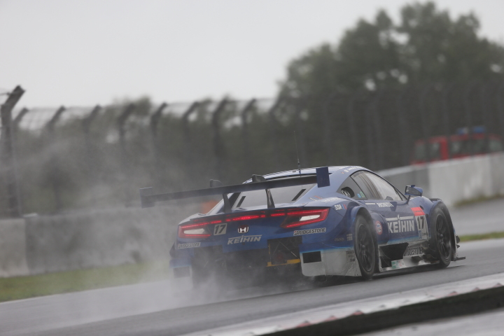 フリー走行: 塚越広大／金石年弘組（GT500:KEIHIN NSX CONCEPT-GT）