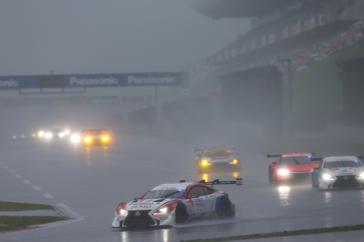 決勝レース: オリバー・ジャービス（GT500:DENSO KOBELCO SARD RC F）