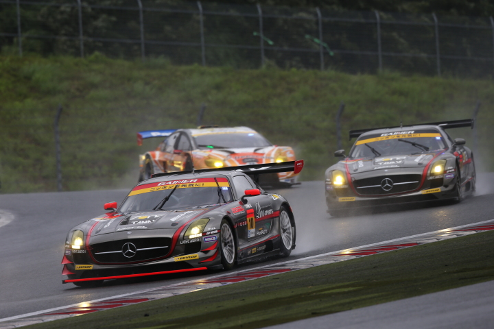 決勝レース: 山内英輝（GT300:GAINER Rn-SPORTS SLS）
