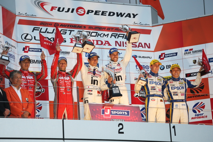 決勝レース: GT500クラスの表彰式