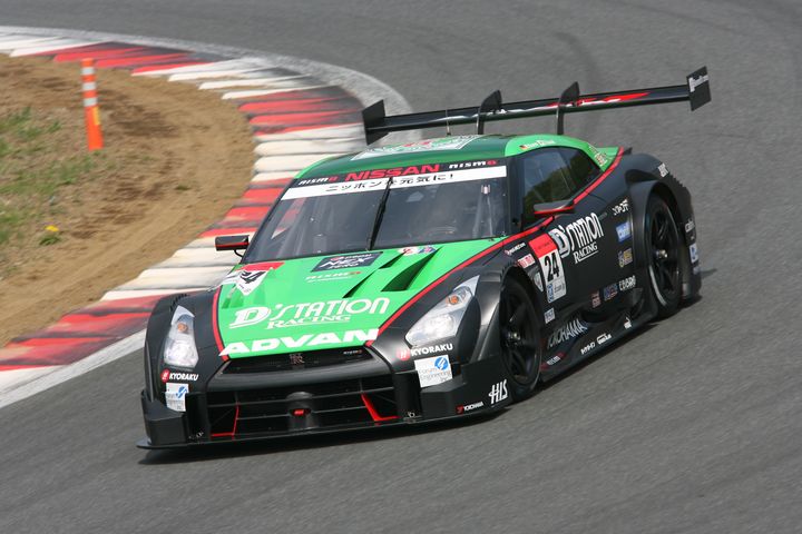 公式練習: GT500クラスのトップタイムはミハエル・クルム／佐々木大樹組（D'station ADVAN GT-R）