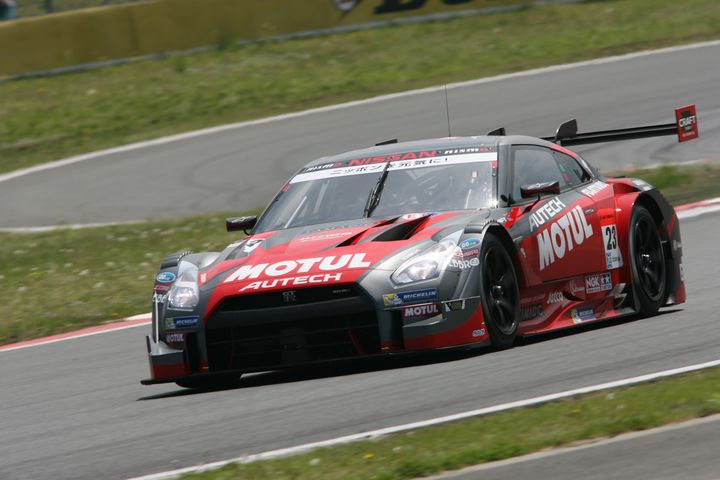 ノックアウト予選: GT500クラス3位の松田次生／ロニー・クインタレッリ組（MOTUL AUTECH GT-R）