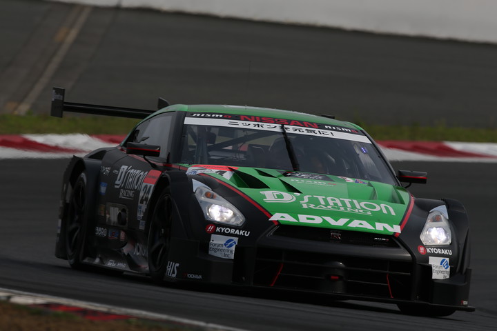 ノックアウト予選: GT500クラス予選6位のミハエル・クルム／佐々木大樹組（D'station ADVAN GT-R）