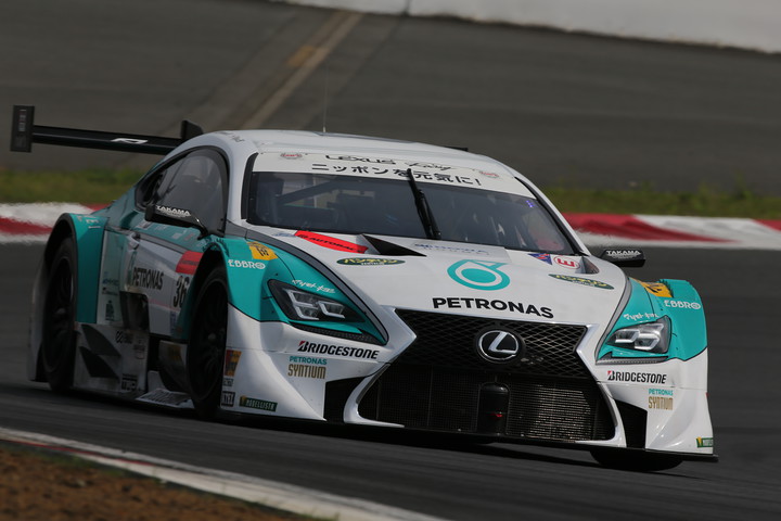 ノックアウト予選: GT500クラス予選4位のジェームス・ロシター／平川亮組（PETRONAS TOM'S RC F）